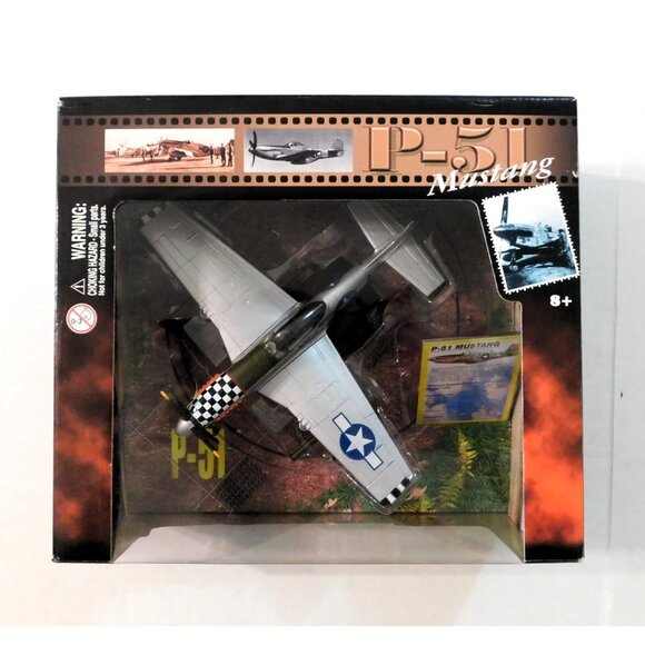 P-51 Mustang Diecast Model 1:48 Motor Max 76336 WWII Airplane Display - Picture 1 of 9